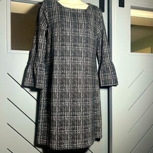 Banana republic size 8 women’s dress bell sleeve